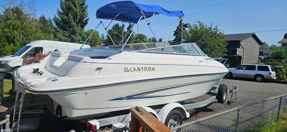 2005 Glastron gs21.9