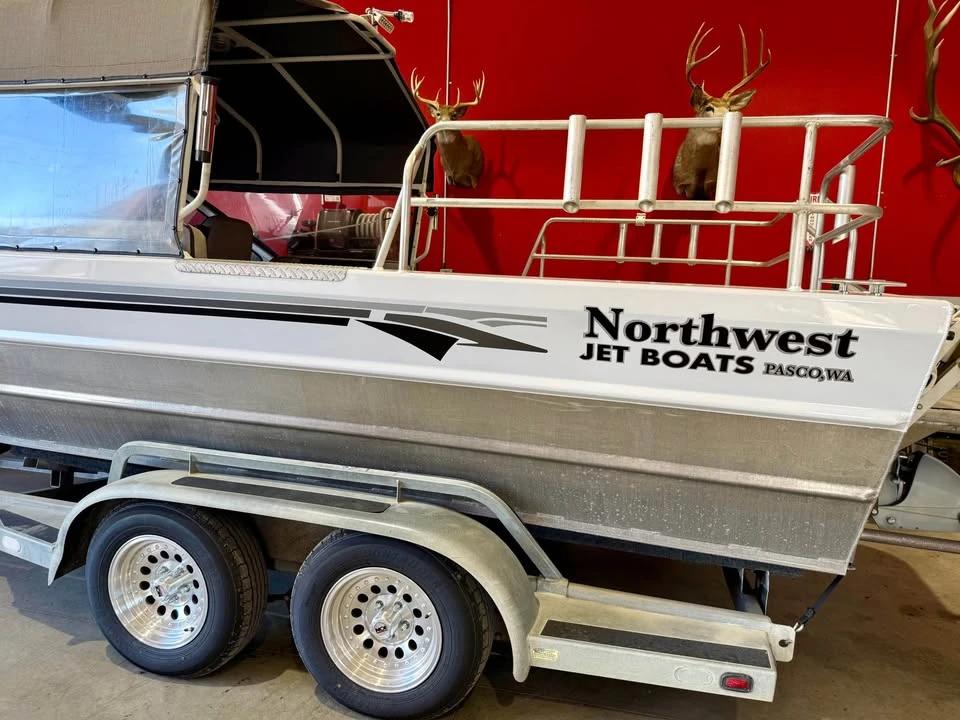 1990 22’ NW JET SIGNATURE SERIES 22 Signature Jet