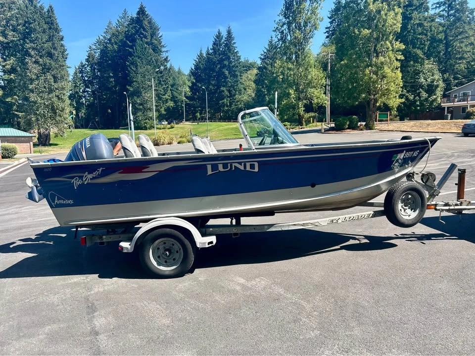 2004 Lund Aluminum Fishing Boat