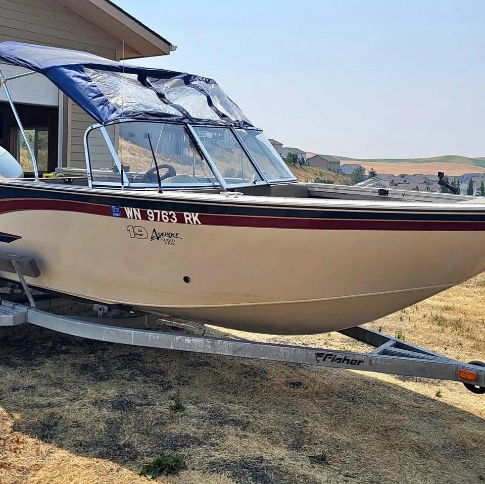 2000 Fisher sport avenger pro
