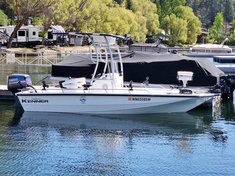1989 Kenner bay boat
