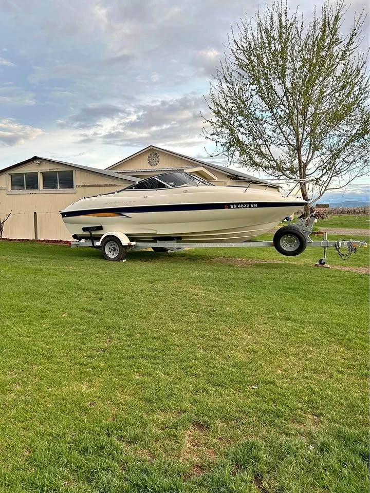 2005 2005 Bayliner 212 capri 212 CU