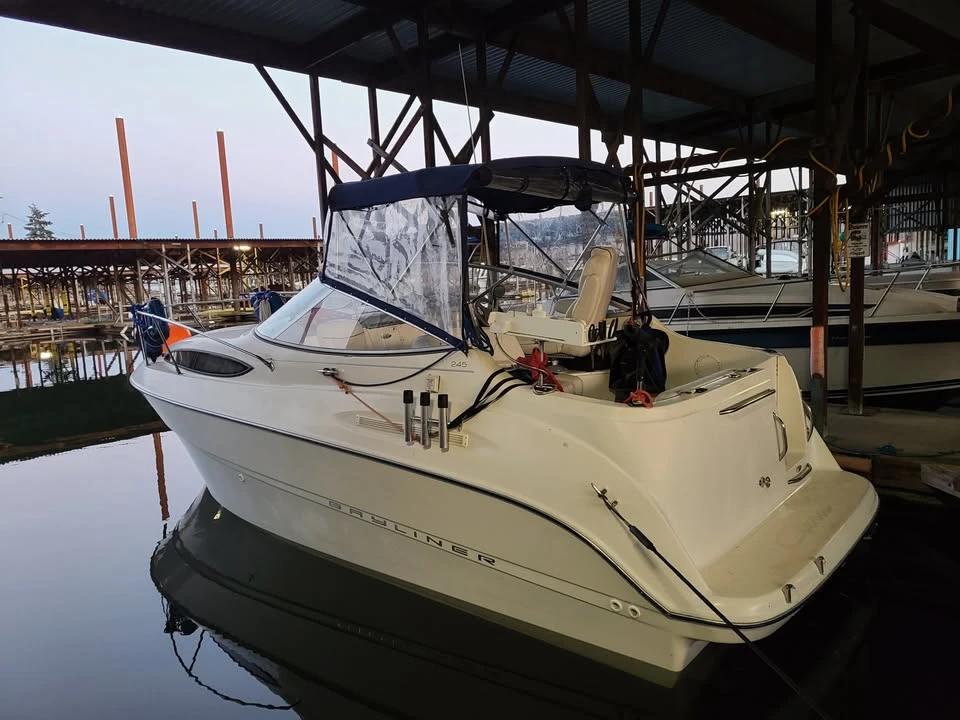 2004 2004 Bayliner ceria 245 Ciera