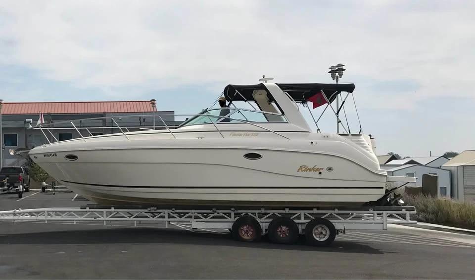 2002 Rinker fiesta vee 310