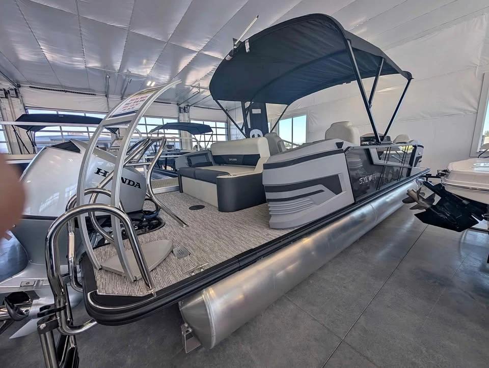 2027 Sylvan a 18 Sylvan A18