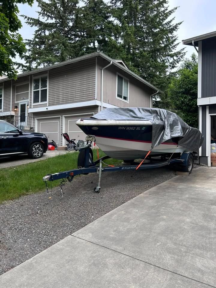 2016 Four Winns h190