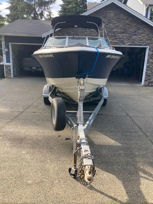 2006 HydraSport 20-22 open bow 202 DC